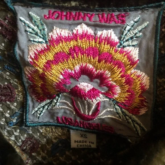 Embroidered Velvet Women's Top - Picture 2 of 7